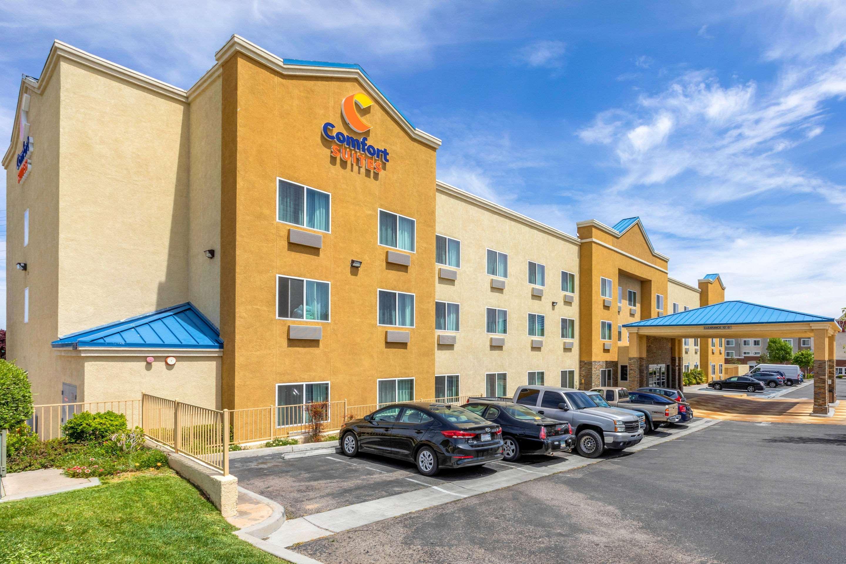 Comfort Suites Victorville-Hesperia Eksteriør billede
